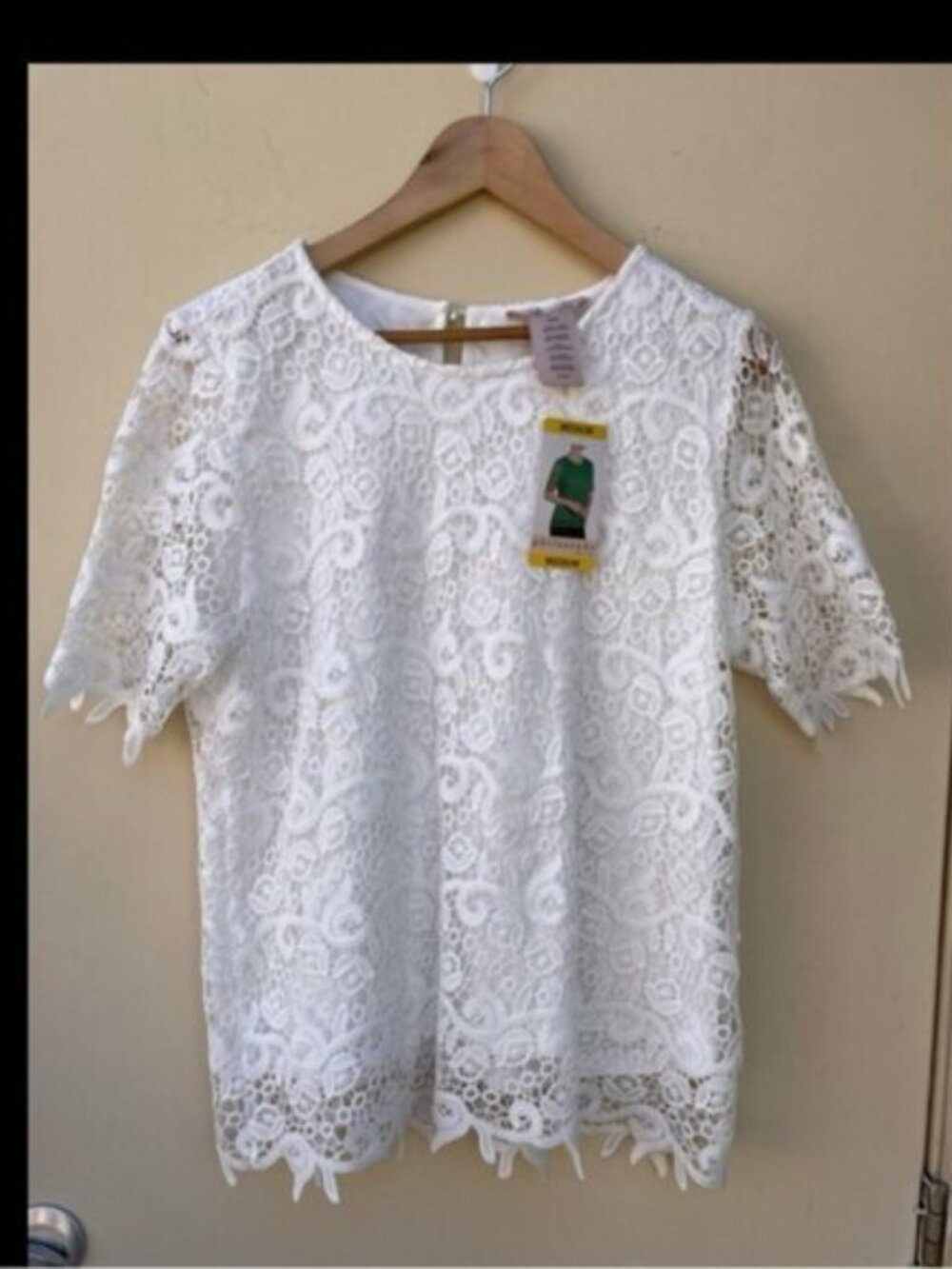 Philosophy White Lace Short Sleeve Top NWT Size M